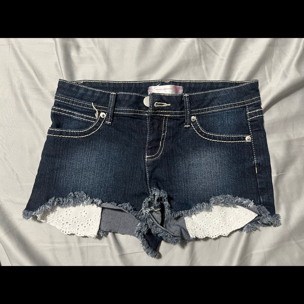 Womens size 3 Jean shorts